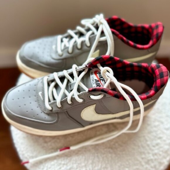 Nike Other - Nike Air Force One 1 LV8 Men's 7 Women's 8.5  Shoe Light Taupe Plaid